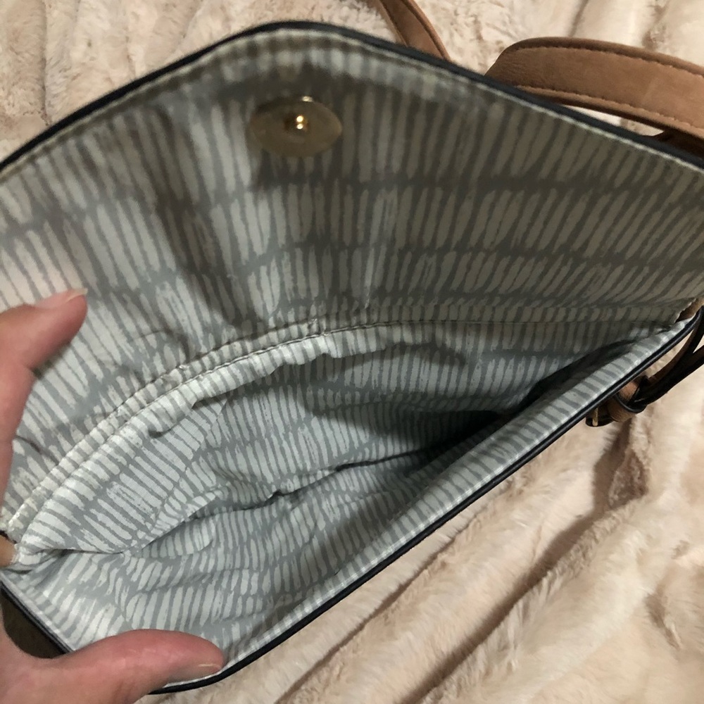 Crossbody bag - Picture 8 of 12
